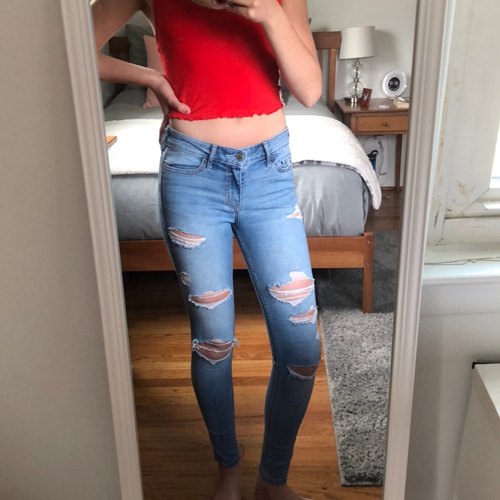 Hollister Jeans!!